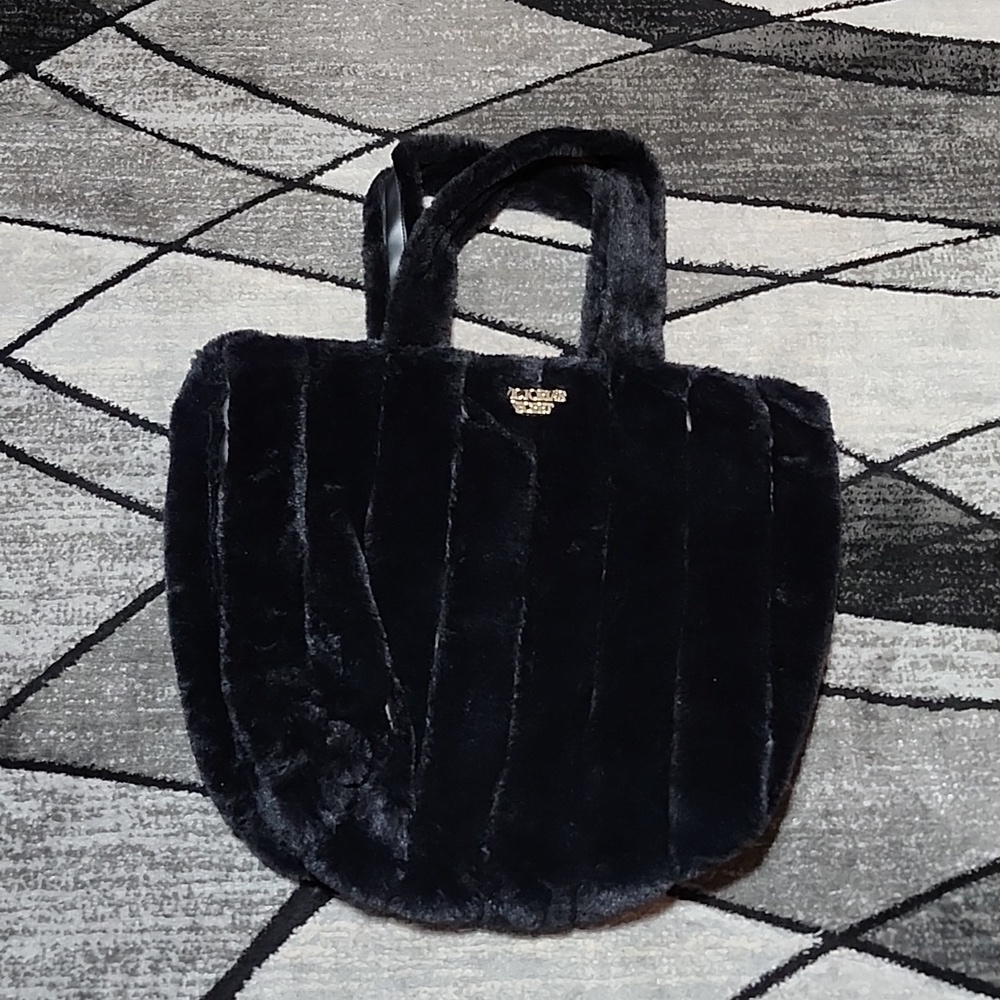 VICTORIA SECRET 2018 BLACK FAUX-FUR SNAP-BUTTON TOTE